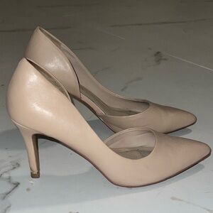 Aldo Beige Tan Nude Cream Heels Pumps Pointed Closed Toe Size 7 Formal Shoes